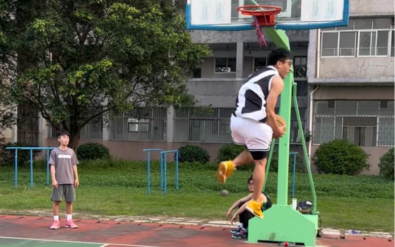 性的进攻策